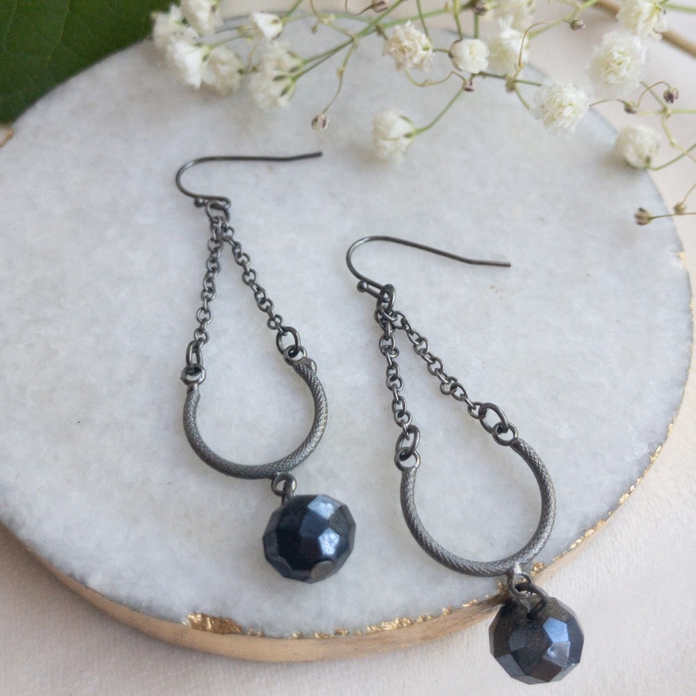 Black stone dangle drop earrings